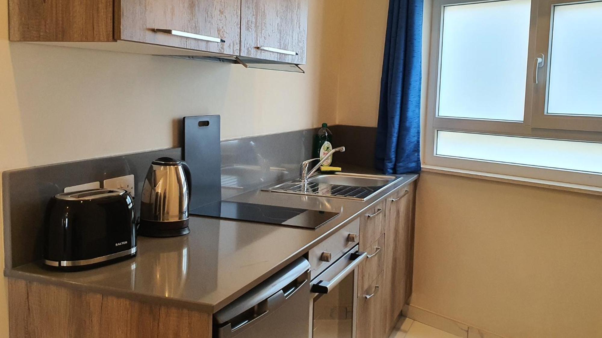 Bay Square Apartments 圣保罗湾城 外观 照片